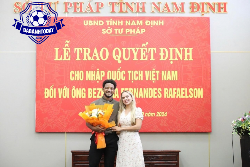 Marcele luôn bên cạnh đồng hành cùng Xuân Son (Ảnh: FB Xuân Son).